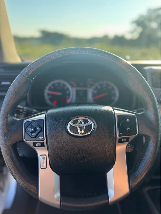 2014 Toyota 4Runner 5th Gen - Image 8 of 17
