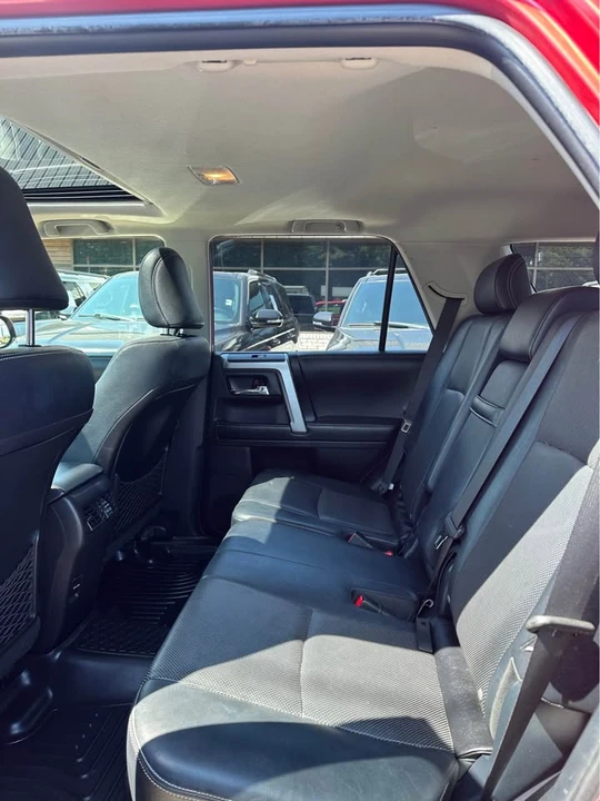2014 Toyota 4Runner 5th Gen - Image 5 of 9