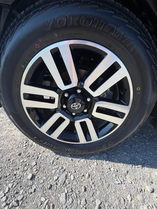 2014 Toyota 4Runner 5th Gen - Image 16 of 18