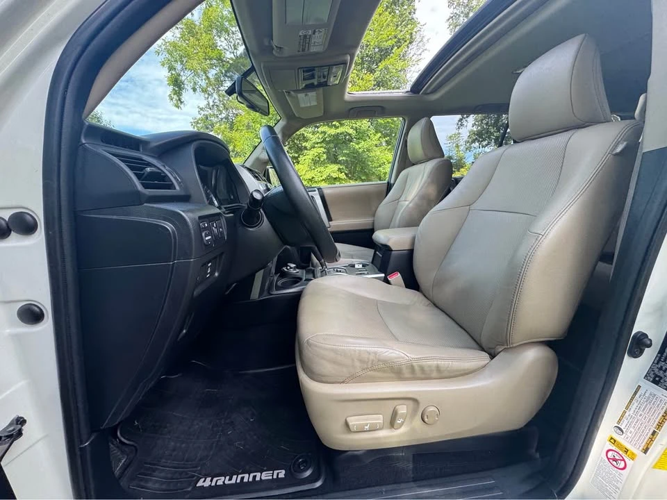 2014 Toyota 4Runner 5th Gen - Image 9 of 16