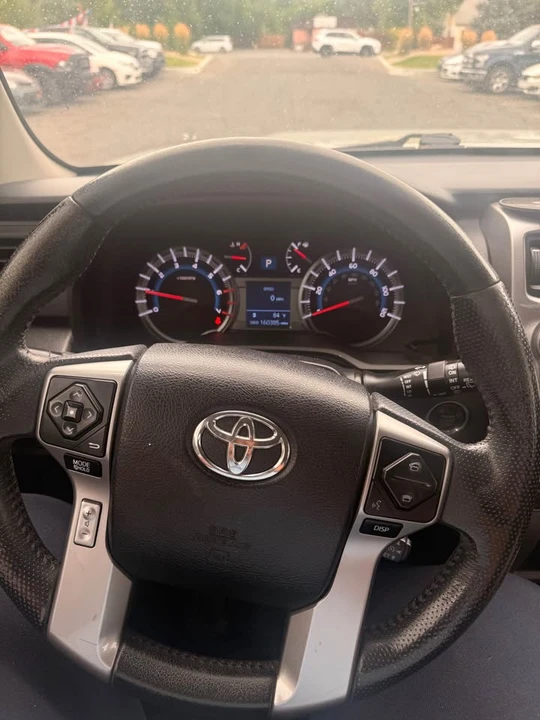 2014 Toyota 4Runner 5th Gen - Image 5 of 11