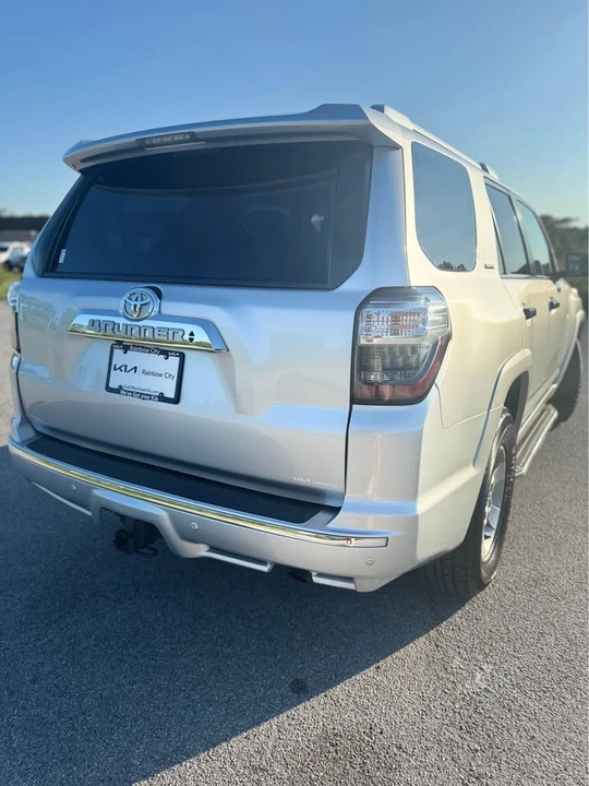2014 Toyota 4Runner 5th Gen - Image 5 of 17
