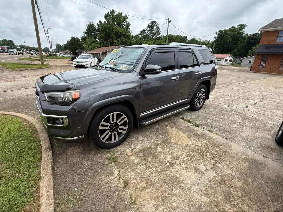 2014 Toyota 4Runner 5th Gen - Image 3 of 11