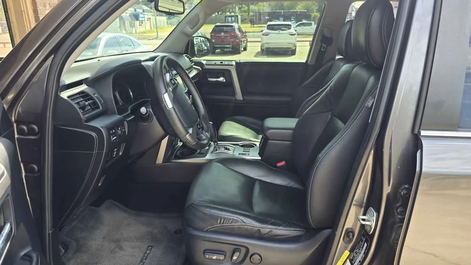 2014 Toyota 4Runner 5th Gen - Image 17 of 18