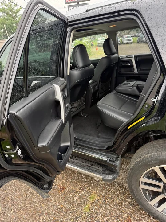 2014 Toyota 4Runner 5th Gen - Image 9 of 18