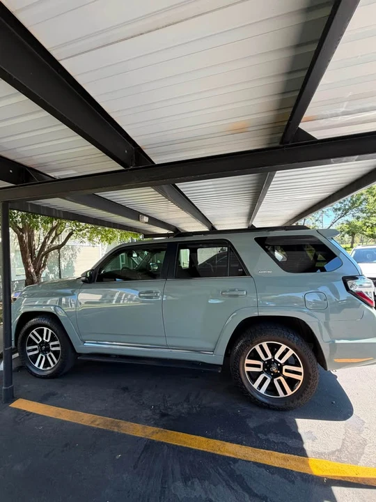 2014 Toyota 4Runner 5th Gen - Image 9 of 11