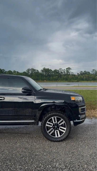 2014 Toyota 4Runner 5th Gen - Image 2 of 9