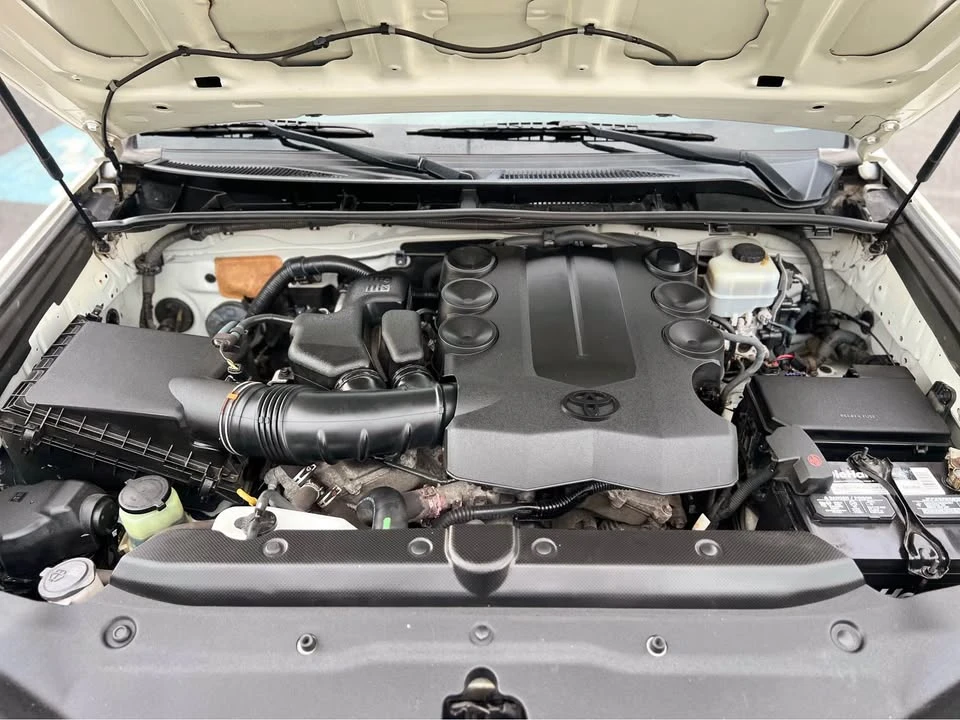 2014 Toyota 4Runner 5th Gen - Image 16 of 19