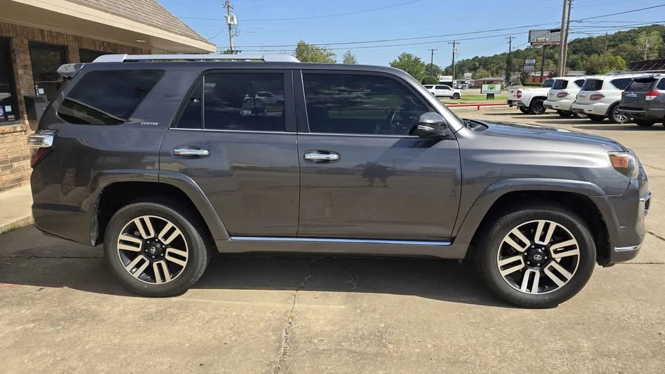 2014 Toyota 4Runner 5th Gen - Image 9 of 18