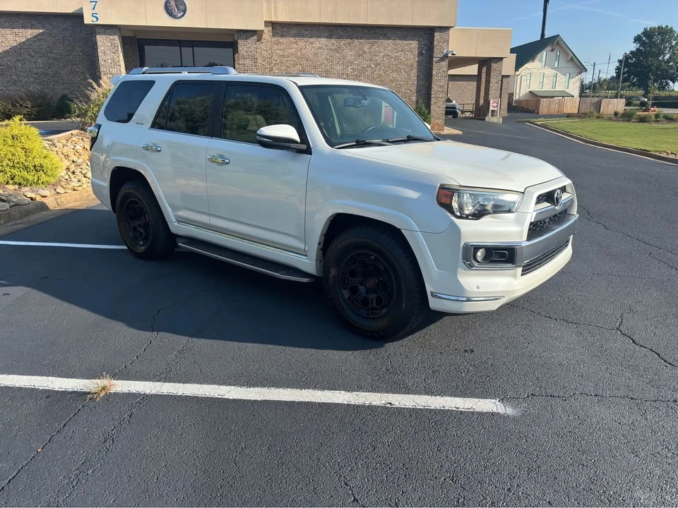 2014 Toyota 4Runner 5th Gen - Image 3 of 20
