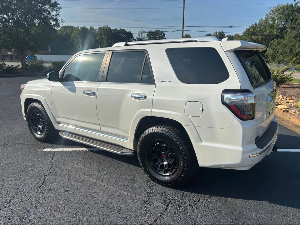 2014 Toyota 4Runner 5th Gen - Image 7 of 20