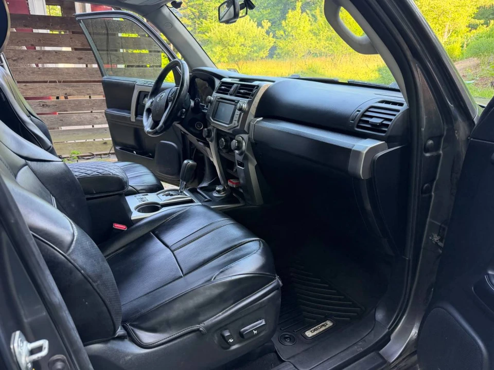 2014 Toyota 4Runner 5th Gen - Image 6 of 17