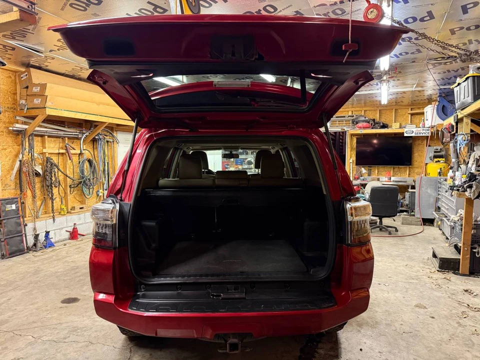 2014 Toyota 4Runner 5th Gen - Image 8 of 20