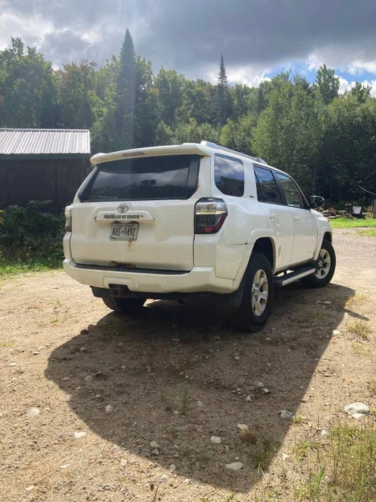 2014 Toyota 4Runner 5th Gen - Image 3 of 9