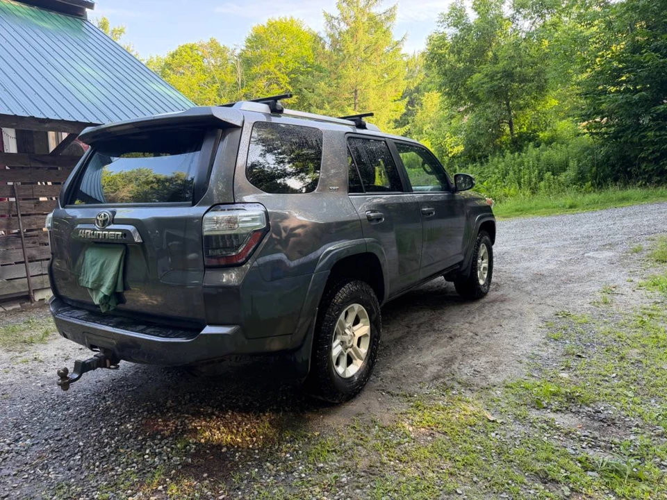 2014 Toyota 4Runner 5th Gen - Image 3 of 17