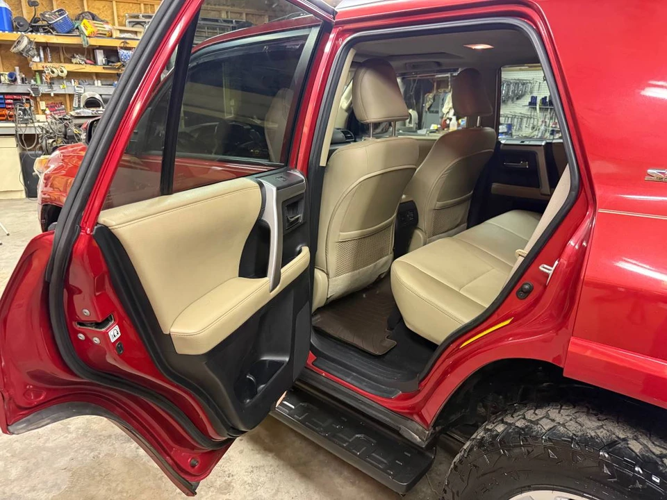 2014 Toyota 4Runner 5th Gen - Image 9 of 20
