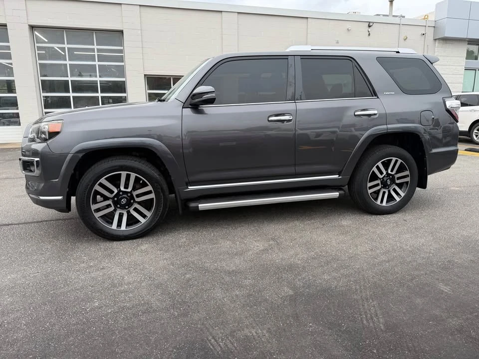 2014 Toyota 4Runner 5th Gen - Image 17 of 18