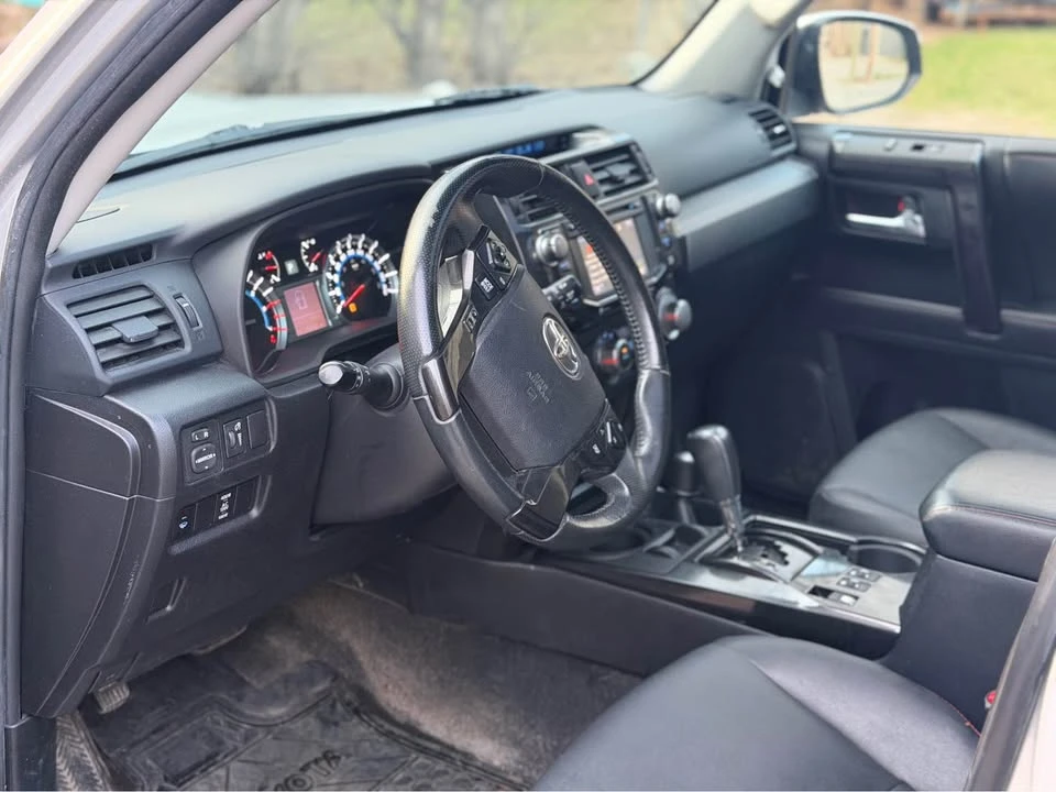 2014 Toyota 4Runner 5th Gen - Image 7 of 12