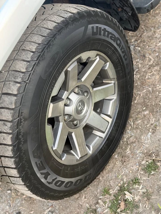 2014 Toyota 4Runner 5th Gen - Image 11 of 12