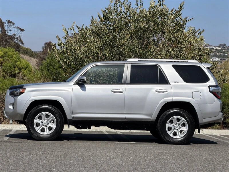 2014 Toyota 4Runner 5th Gen - Image 3 of 20