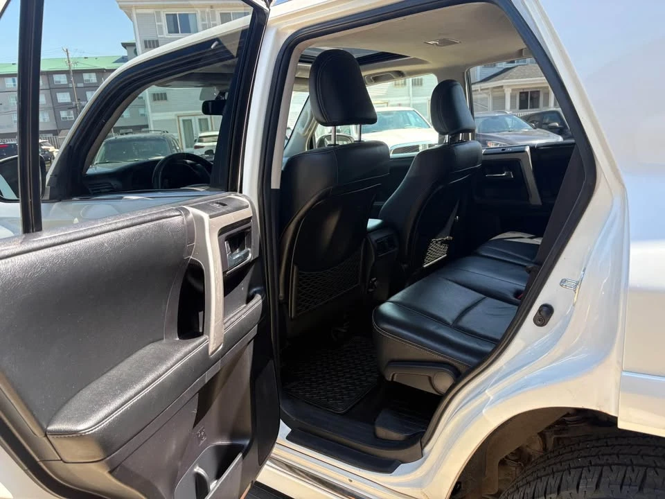 2014 Toyota 4Runner 5th Gen - Image 10 of 17