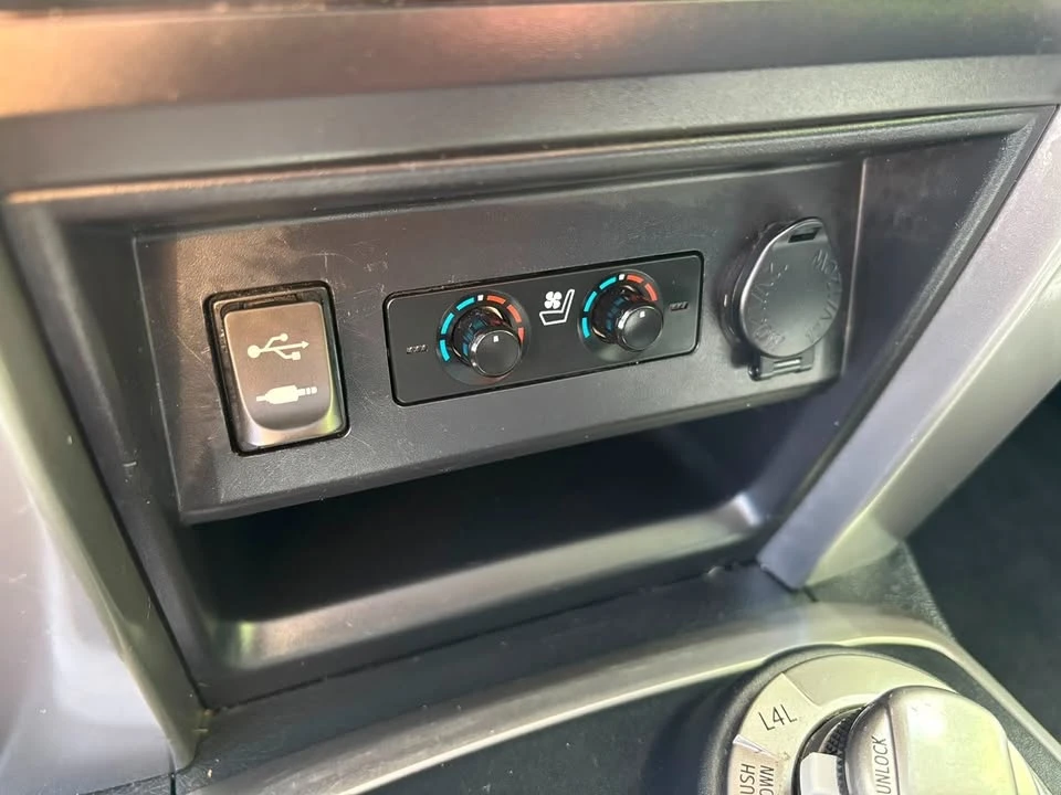 2014 Toyota 4Runner 5th Gen - Image 15 of 20