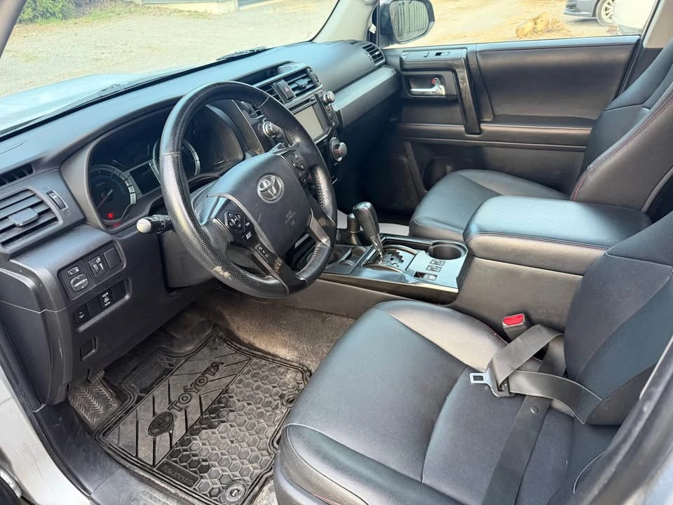 2014 Toyota 4Runner 5th Gen - Image 9 of 12