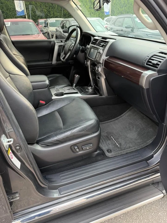 2014 Toyota 4Runner 5th Gen - Image 9 of 18