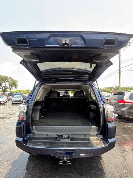 2014 Toyota 4Runner 5th Gen - Image 9 of 20