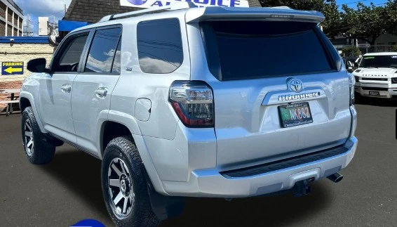 2014 Toyota 4Runner 5th Gen - Image 5 of 12