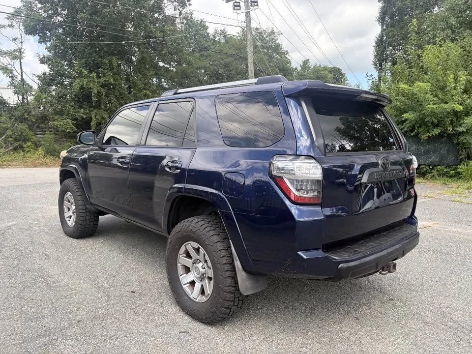 2014 Toyota 4Runner 5th Gen - Image 16 of 20