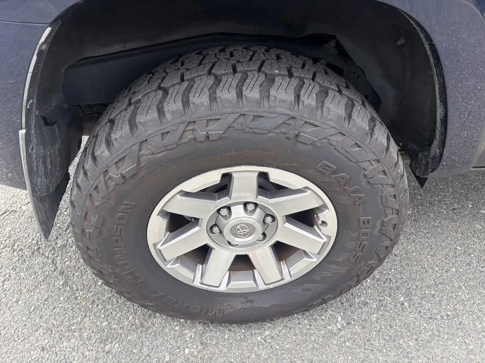 2014 Toyota 4Runner 5th Gen - Image 7 of 20
