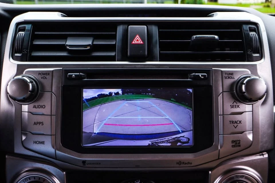 2014 Toyota 4Runner 5th Gen - Image 9 of 20