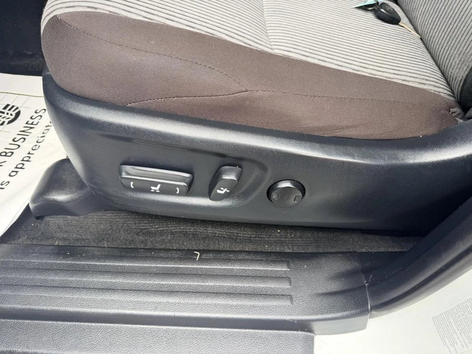2014 Toyota 4Runner 5th Gen - Image 10 of 16