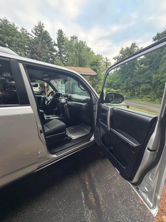 2014 Toyota 4Runner 5th Gen - Image 12 of 16