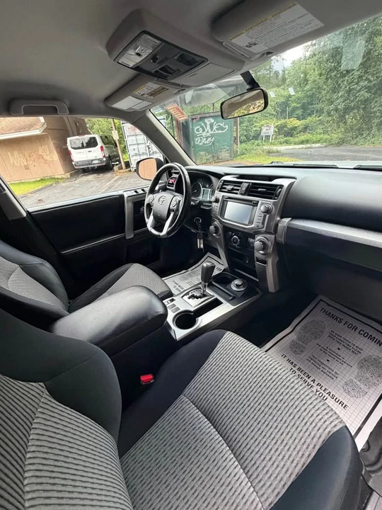 2014 Toyota 4Runner 5th Gen - Image 13 of 16