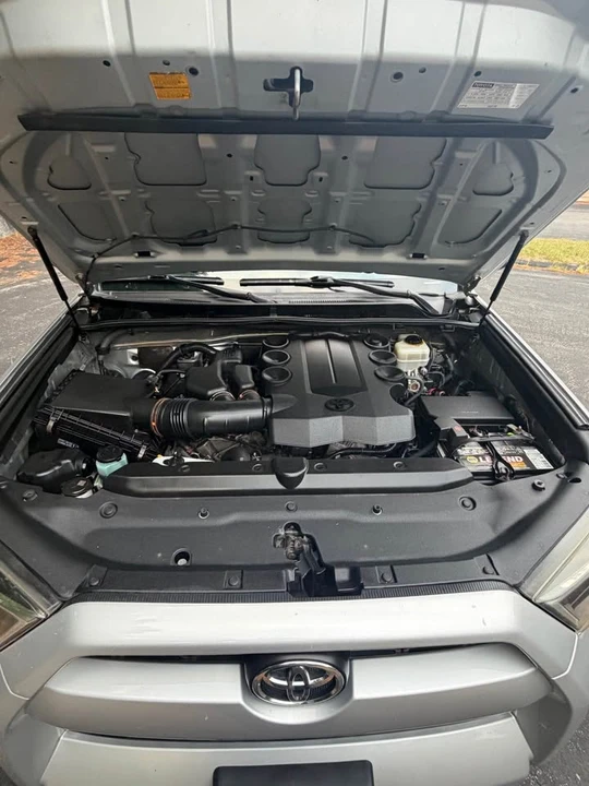 2014 Toyota 4Runner 5th Gen - Image 5 of 16