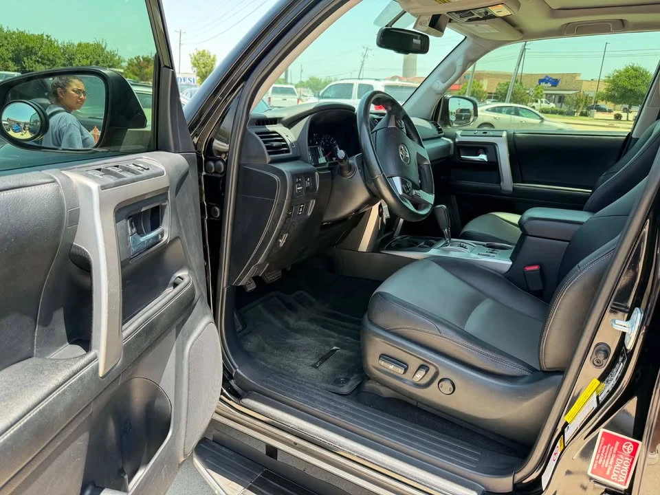 2014 Toyota 4Runner 5th Gen - Image 10 of 20