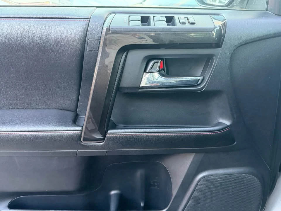 2014 Toyota 4Runner 5th Gen - Image 17 of 20