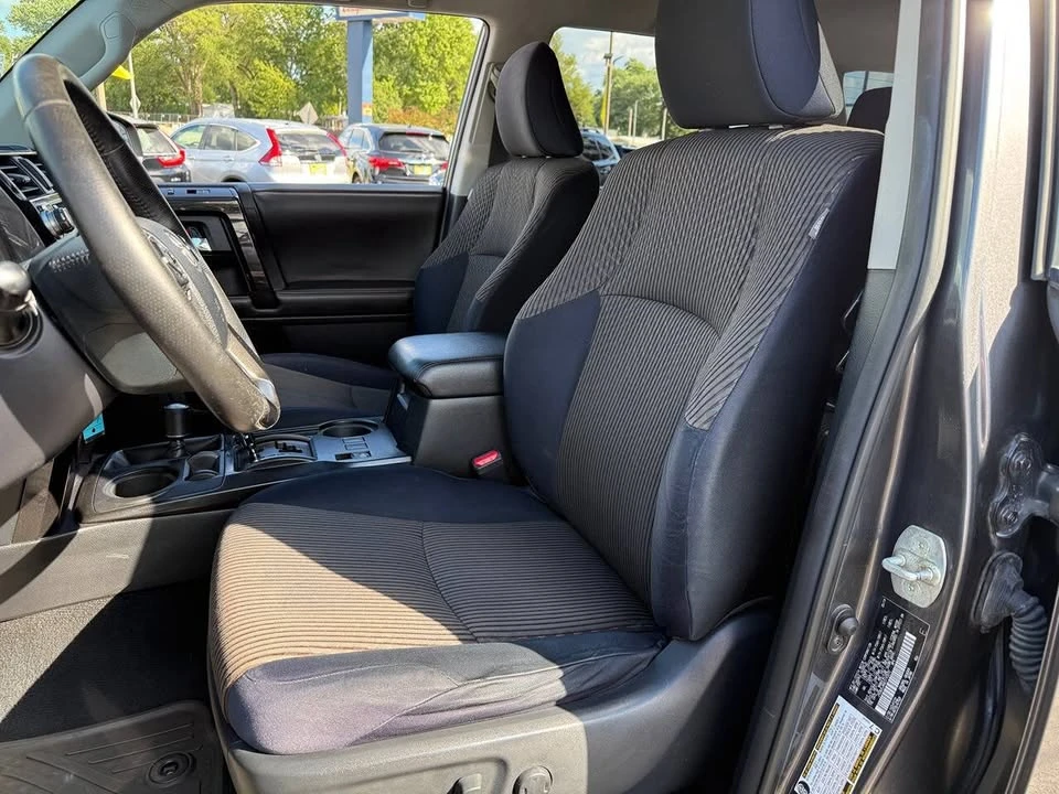 2014 Toyota 4Runner 5th Gen - Image 11 of 20