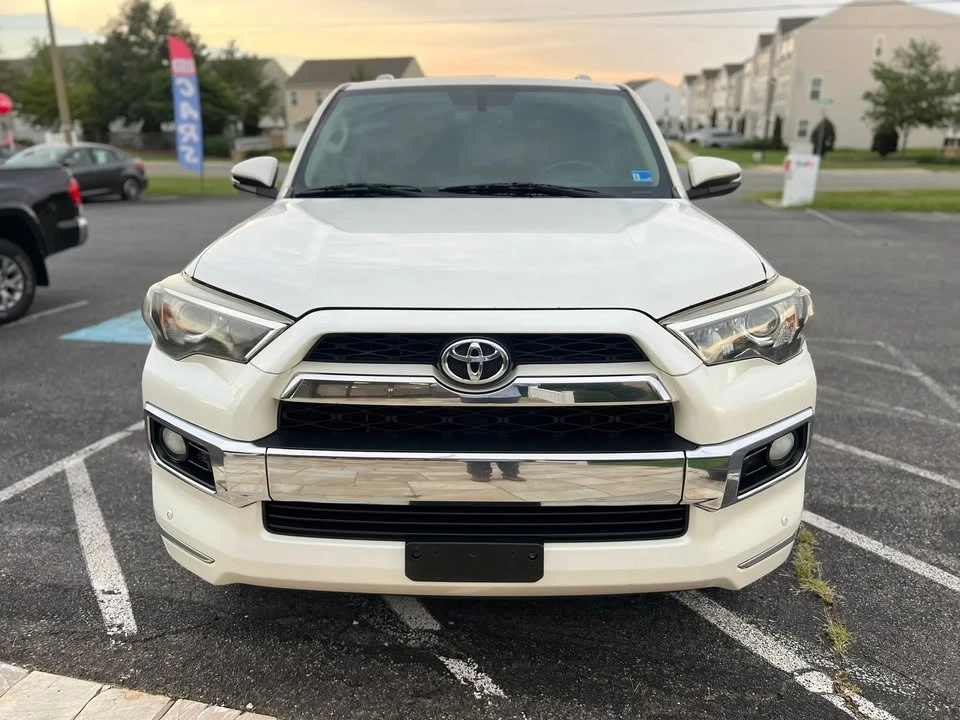 2014 Toyota 4Runner 5th Gen - Image 10 of 20