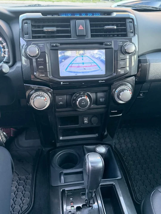 2014 Toyota 4Runner 5th Gen - Image 15 of 20