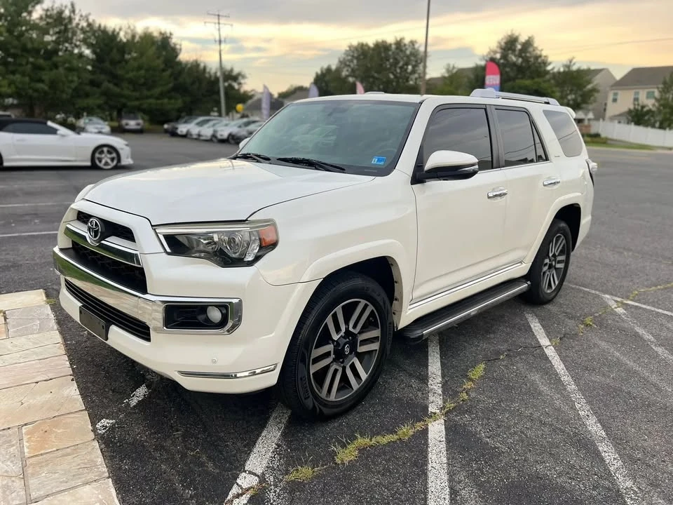 2014 Toyota 4Runner 5th Gen - Image 3 of 20