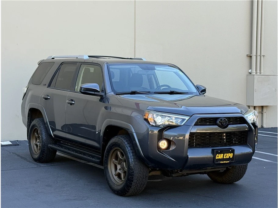 2014 Toyota 4Runner 5th Gen - Image 3 of 20