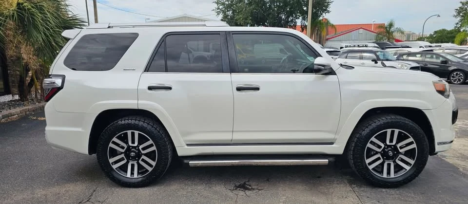 2014 Toyota 4Runner 5th Gen - Image 4 of 20
