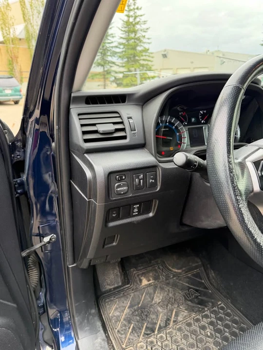 2014 Toyota 4Runner 5th Gen - Image 10 of 14