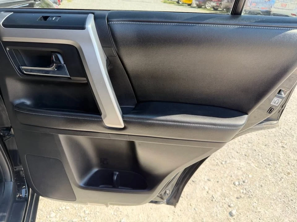 2014 Toyota 4Runner 5th Gen - Image 19 of 20