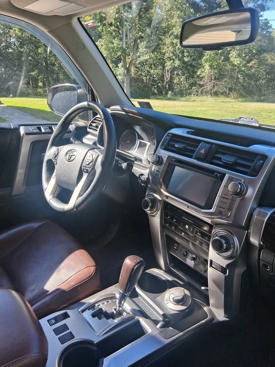 2014 Toyota 4Runner 5th Gen - Image 5 of 7