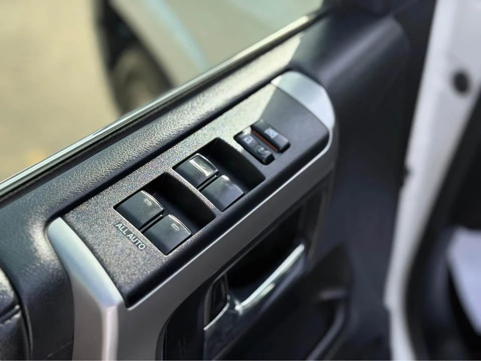 2014 Toyota 4Runner 5th Gen - Image 19 of 20