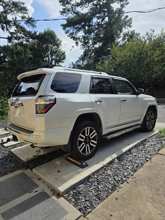 2014 Toyota 4Runner 5th Gen - Image 4 of 11